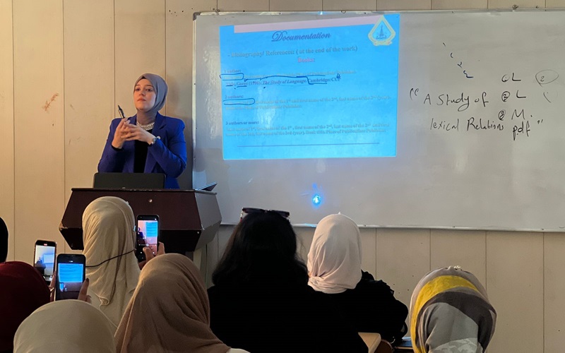 دورة تحت عنوان ( كتابة بحث التخرج Writing a Graduation Research)